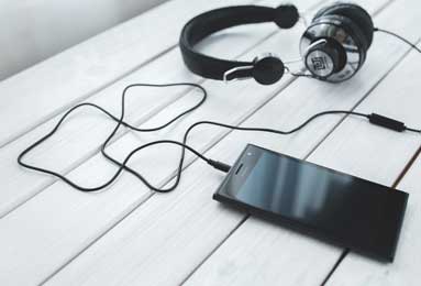 306老鹰vs76人巅峰对决：篮球盛宴与文化传承